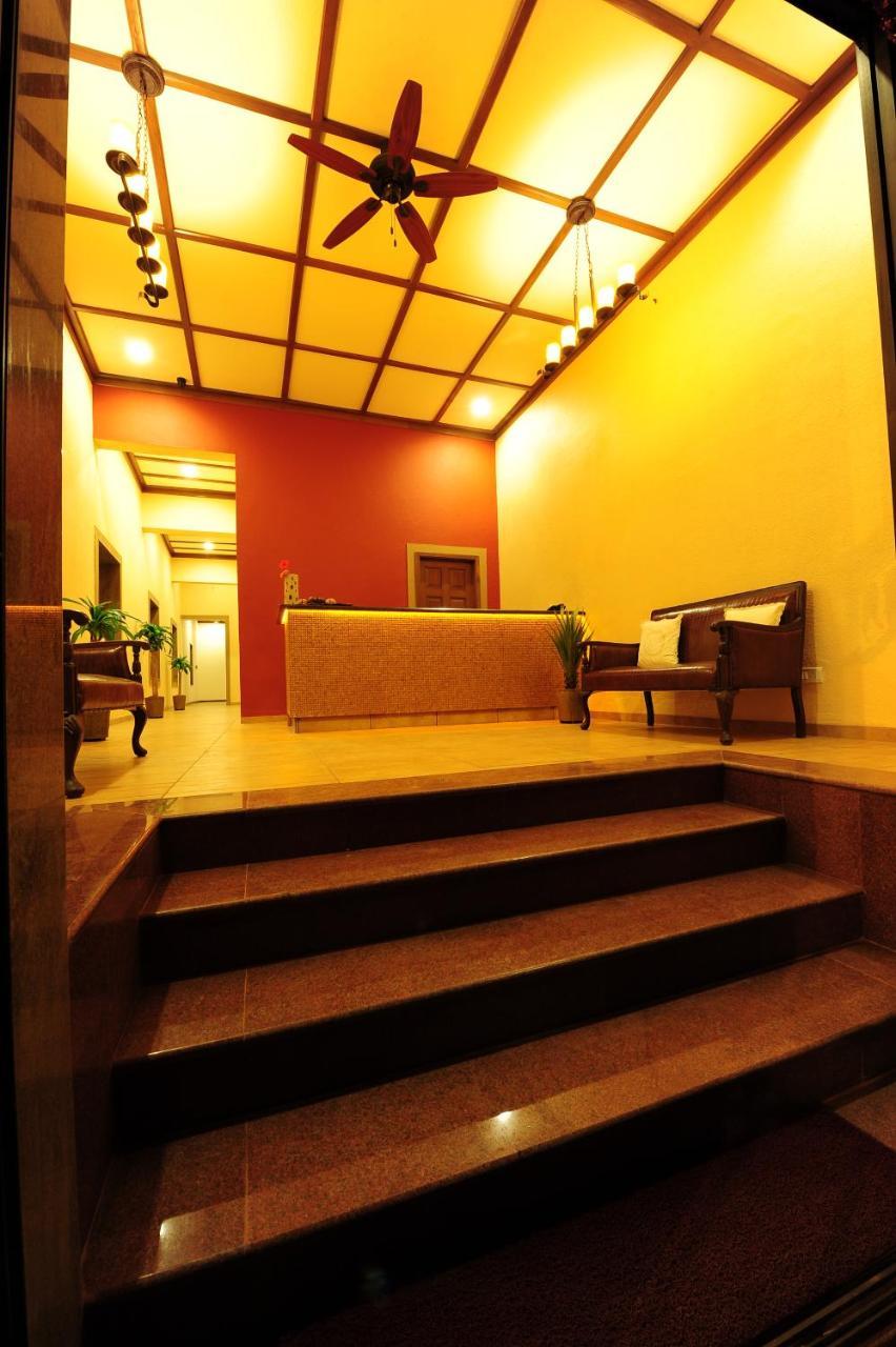 Fountain Village Mahābaleshwar Buitenkant foto